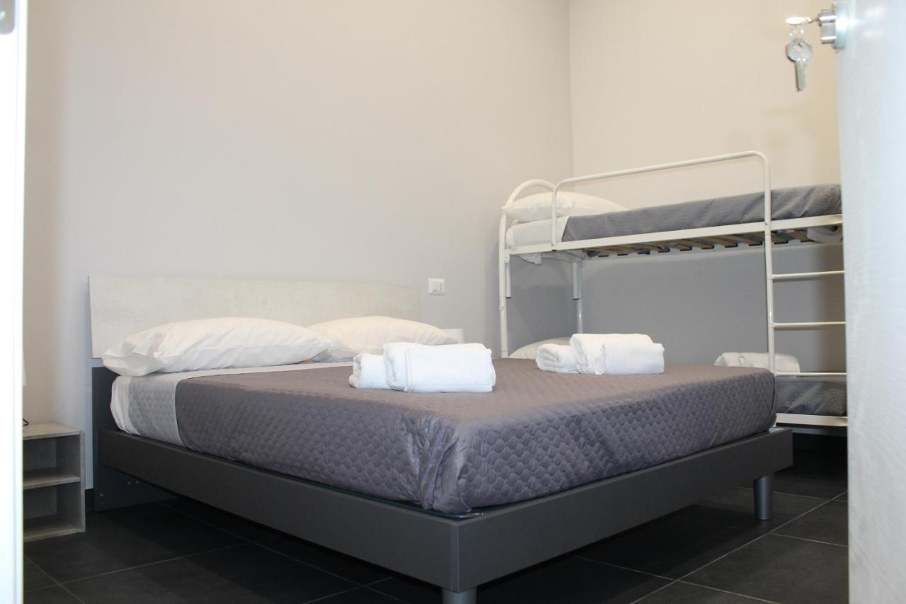 Civico Sedici Hotel Napels Buitenkant foto